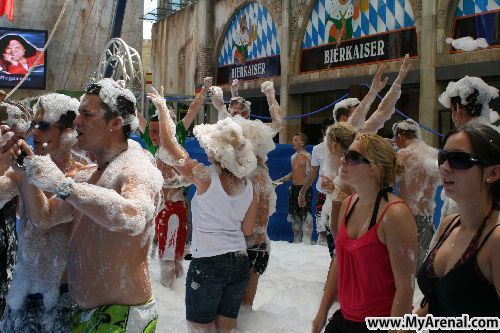 Mallorca Urlaubsbild - Schaumparty 4 Megapark Juli 09