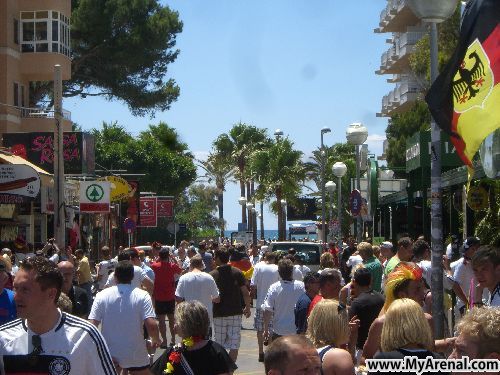 Mallorca Urlaubsbild - Schinkenstraße vor dem Deutschlandspiel