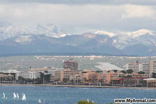 Mallorca Urlaubsbild - Schnee auf Mallorca 2010 - Playa de Palma