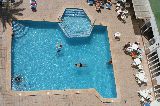 Mallorca, El Arenal - hotel-reina-del-mar-pool-vom-zimmer-aus